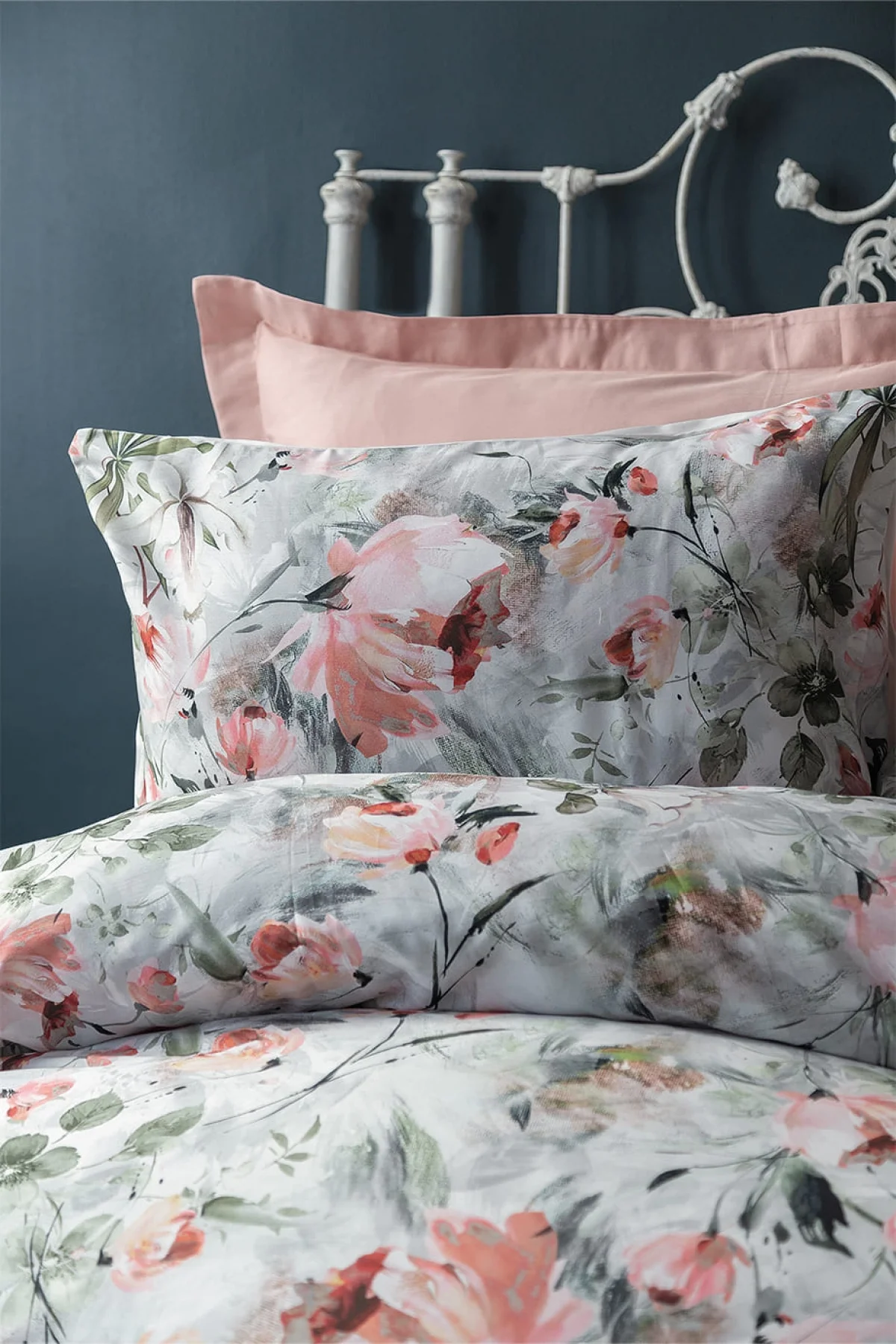 Dorothy 210 TC (83 Tel) Dijital Pamuk Saten Aile Seti Nevresim Takımı