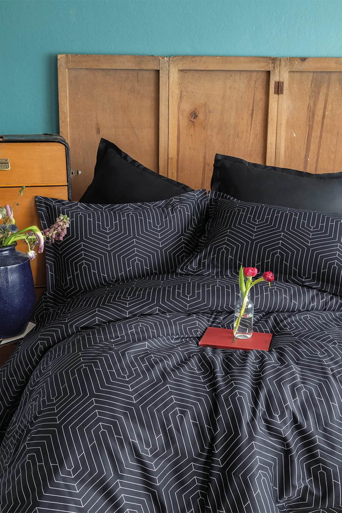 Strada Black 210 TC (83 Tel) Pamuk Saten Nevresim Takımı Tek Kişilik