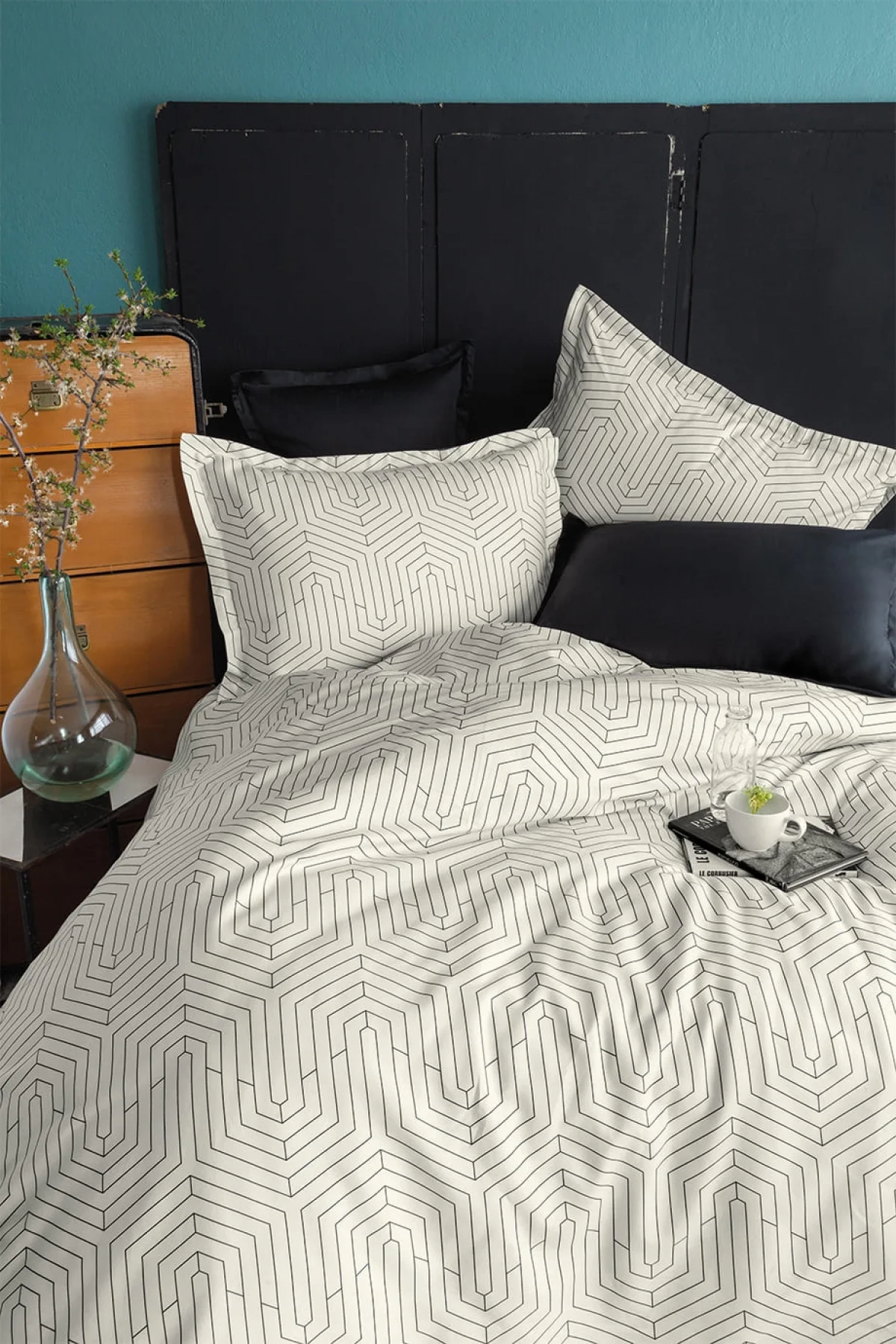 Strada White 210 TC (83 Tel) Pamuk Saten Nevresim Takımı Aile Seti