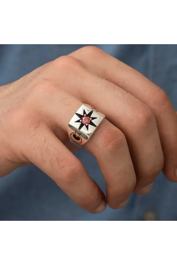 ​Gümüş Tek Taşlı Kutup Yıldızı Motifli Erkek Yüzük