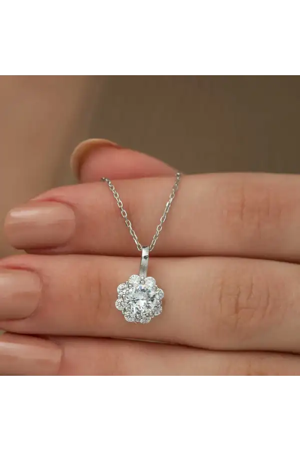 Gümüş Çiçek Kolye