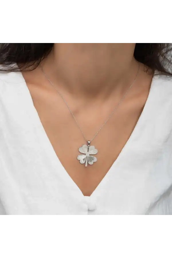 Gümüş Dört Yaprak Yonca Bayan kolye