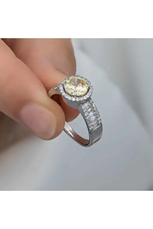 Gümüş Sarı Tek Taş Kadın Yüzük
