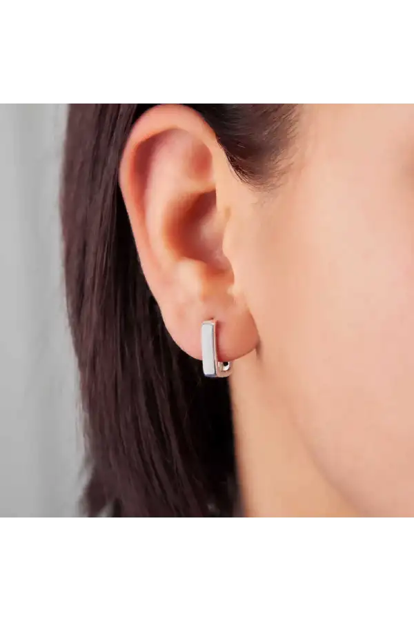 Gümüş Taşsız J Bayan Küpe