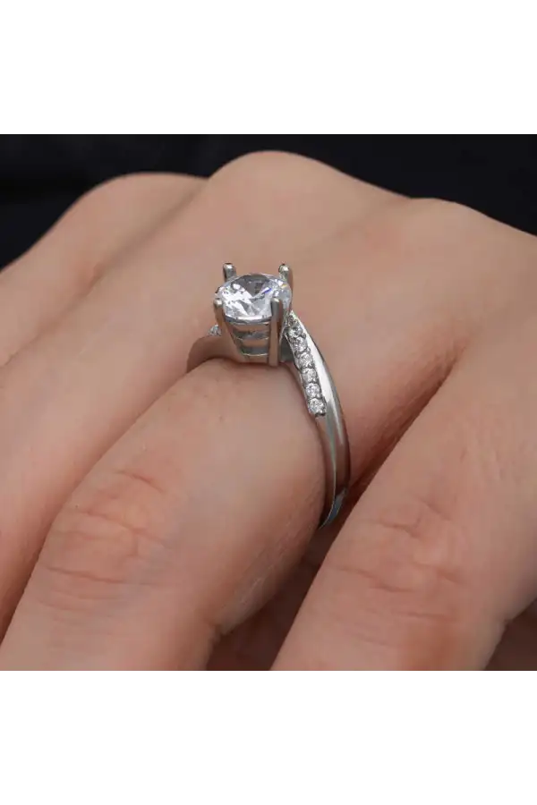 Gümüş Tek Taş Kadın Yüzük