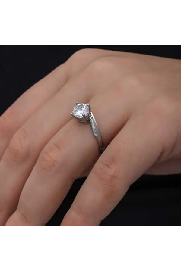 Gümüş Tek Taş Kadın Yüzük