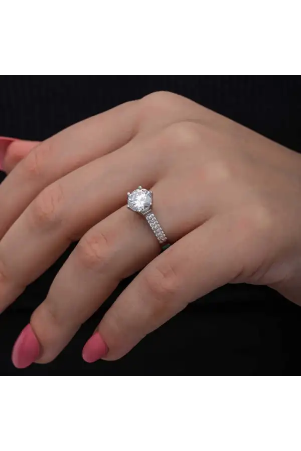 Gümüş Tek Taş Kadın Yüzük