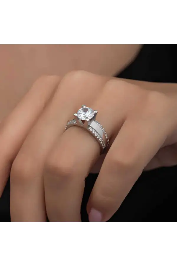 Gümüş Tek Taş Kadın Yüzük