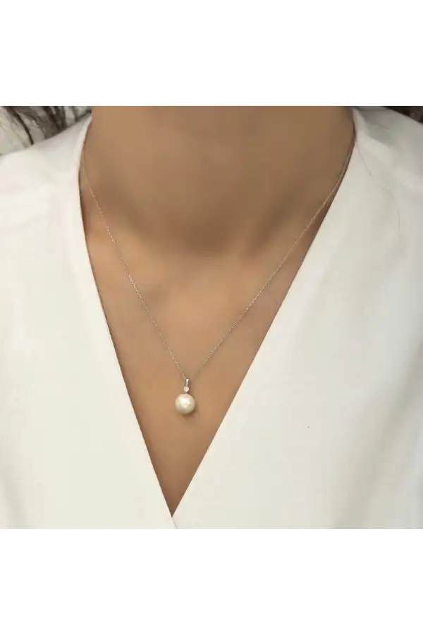 Gümüş Yuvarlak İnci Bayan Kolye