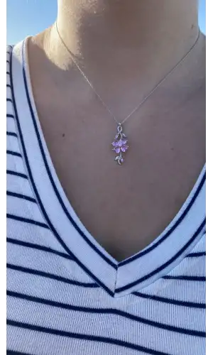 Gümüş Dönen Pembe Yonca Kadın Kolye