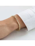 Nisera Başak Altın Kelepçe