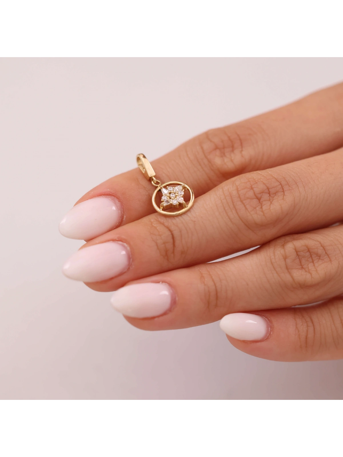 Minimal Yıldız Altın Charm