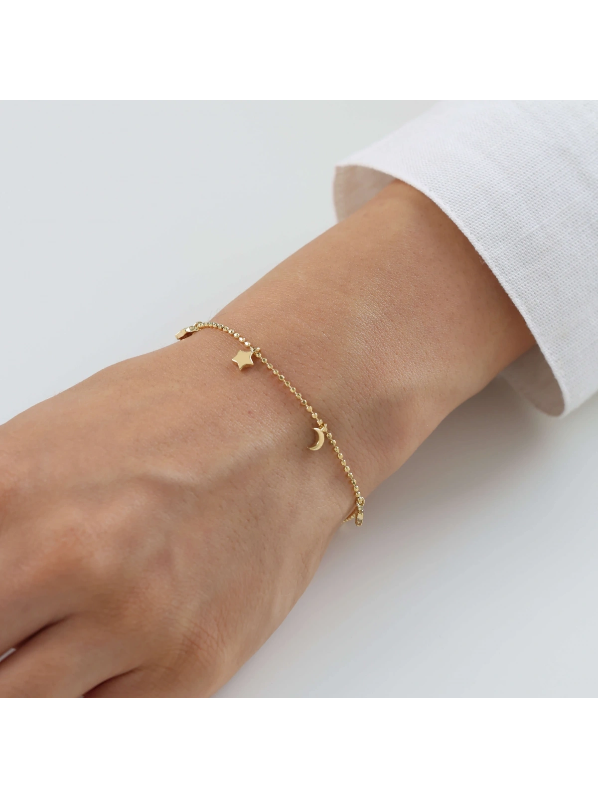 Nisera Charm Sallantılı Ay ve Yıldız Altın Bileklik