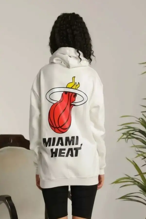 Kadın Oversize Kapüşonlu Cepli Baskılı 3 İplik Pamuklu Hoodie Sweatshirt - Beyaz