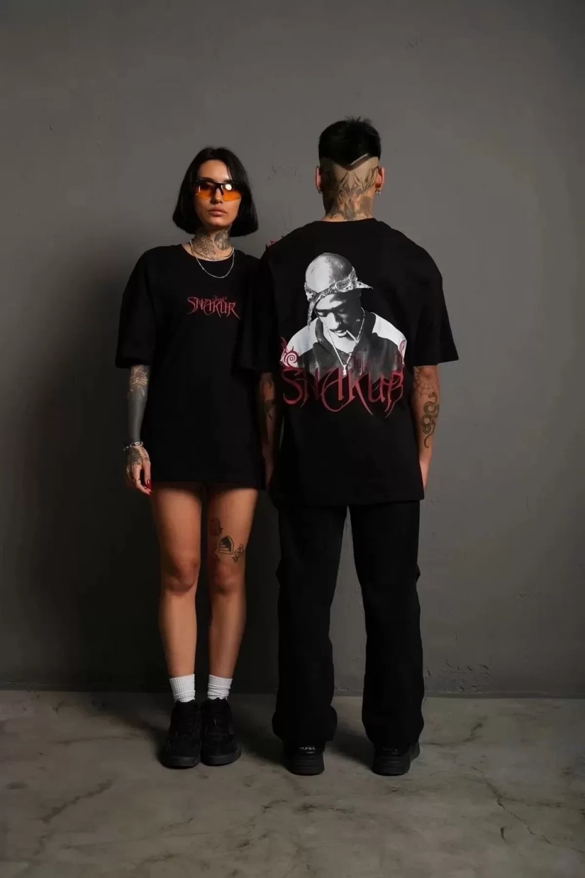 Erkek Sırt Baskılı Oversize T-shirt - Siyah