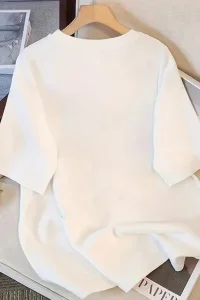 Kadınlar için Siyah Kedi Grafik Tişört - Oversize Kısa Kollu Üst Nefes Alabilir - Beyaz