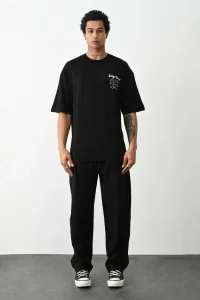 Erkek Kısa Kol Yazlık Tişört Bisiklet Yaka Baskılı Oversize T-Shirt - Siyah