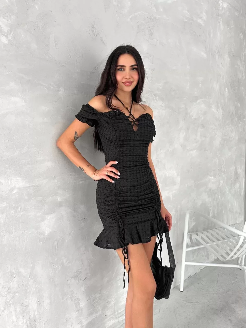 Göğüs Bağlamalı Mini Elbise - Siyah Görseli