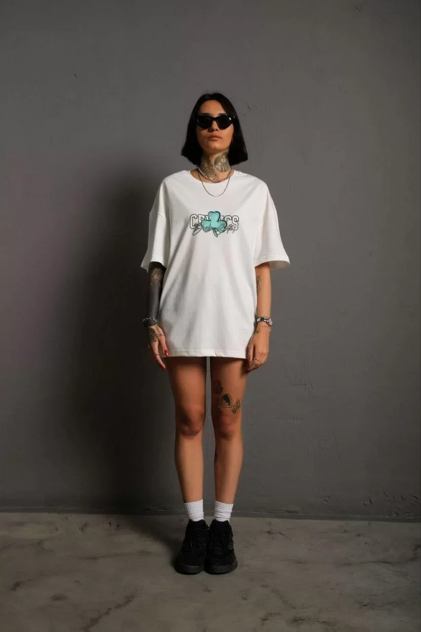 Kadın Sırt Baskılı T-shirt - Beyaz Görseli