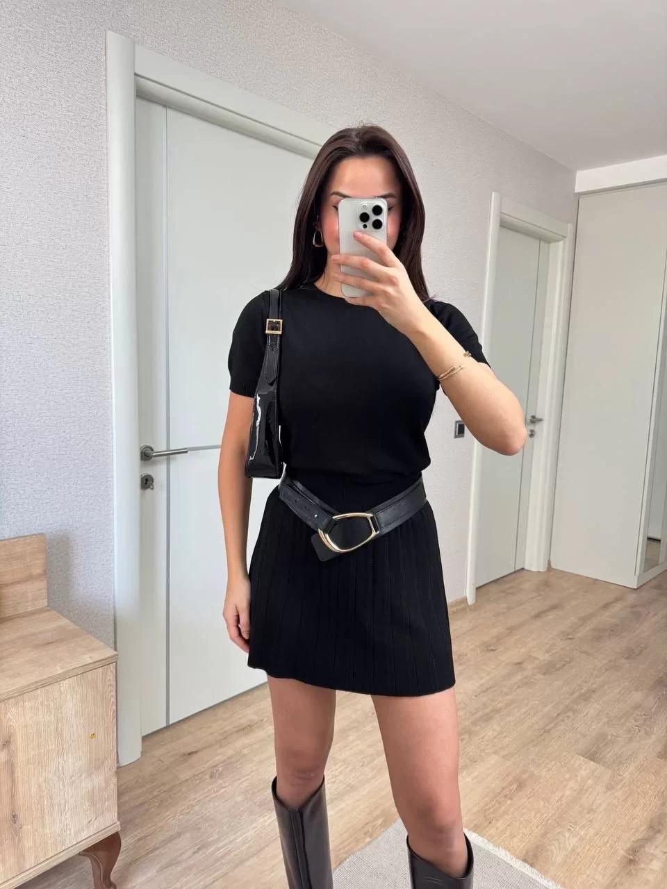 Kısa Kollu Bluz Mini Etekli ikili Takım Triko - Siyah Görseli