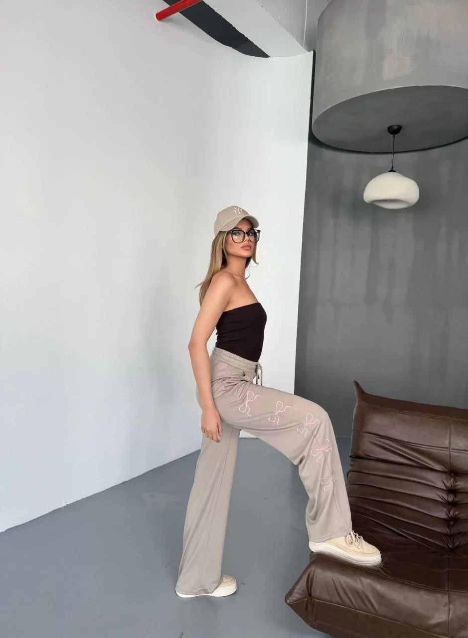 Osy Modal Yumuşak Dokulu Kumaş Nakış işlemeli Rahat Bol Paça Eşofman Pantalon - Bej Görseli