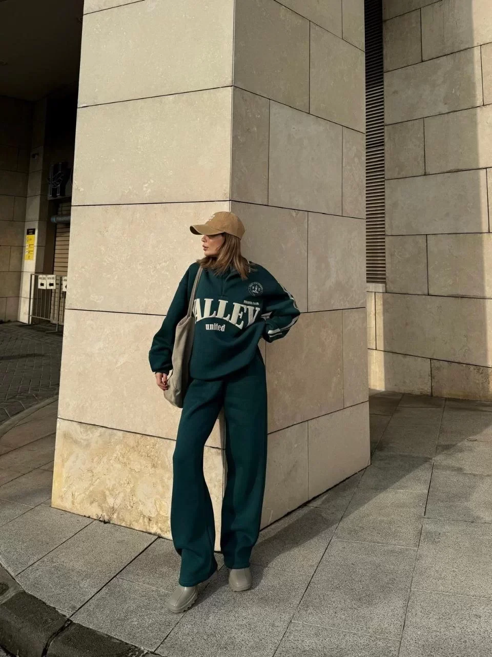 Üç İplik Yakalı Sweat Baggy Pantalonlu Takım - Yeşil Görseli