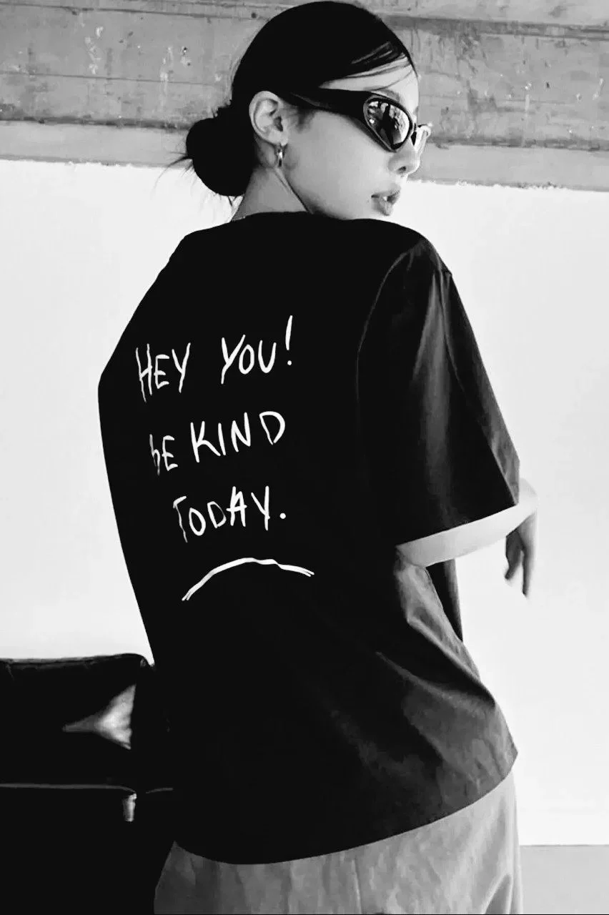 Unisex Baskılı Oversize T-Shirt - Siyah Görseli