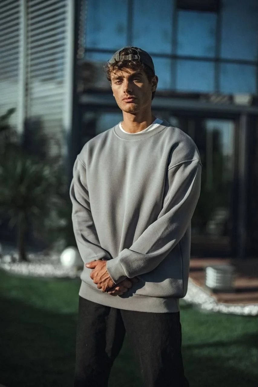 Men's Gray 3-Thread Cotton Basic Crew Neck Sweatshirt 3