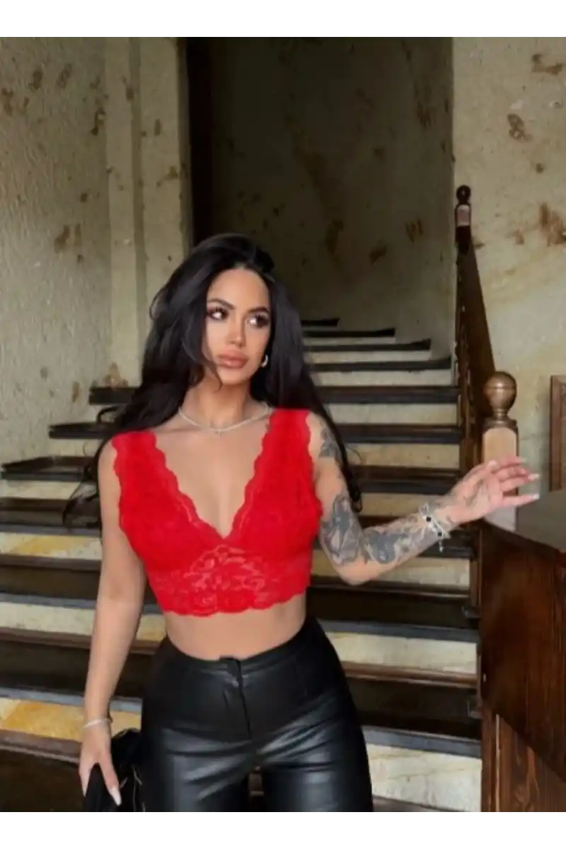 Kadın Dantel Bralet Crop Sütyen V Yaka Askılı Şık Esnek Rahat - Kırmızı