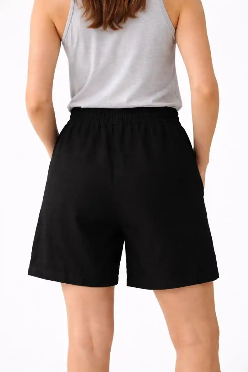 Kadın Keten Kumaş Cepli Rahat Kesim Bel Lastikli Şort - Siyah