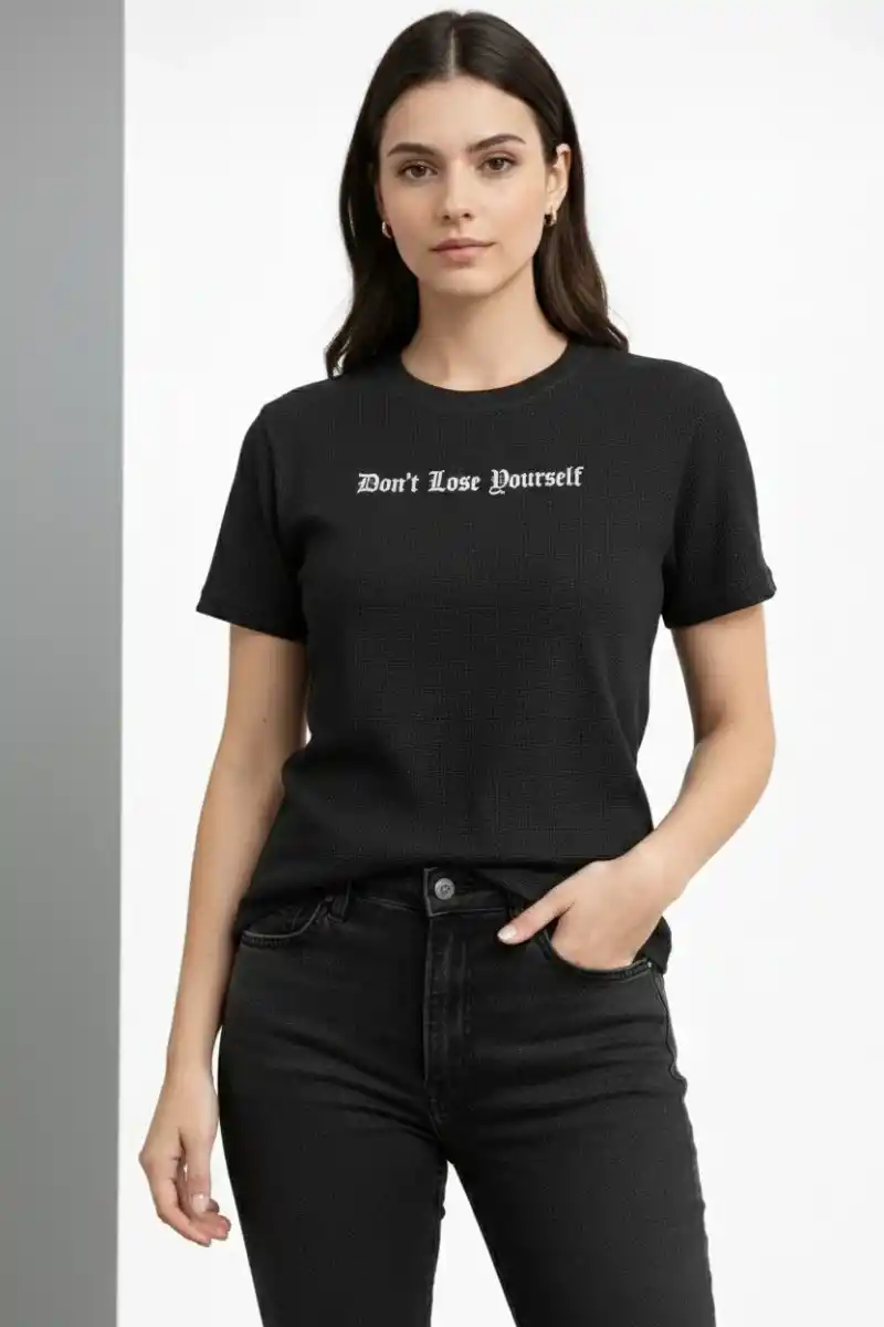 Kadın Wafıl Kumaş Tişört Regular Kalıp Bisiklet Yaka Baskılı Günlük Basic T-Shirt - Siyah