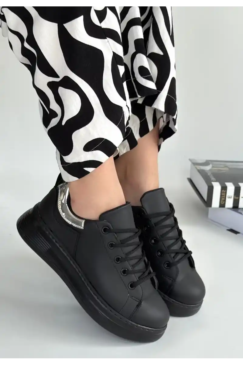 Sofio Siyah Cilt Bağcıklı Spor Ayakkabı - GC