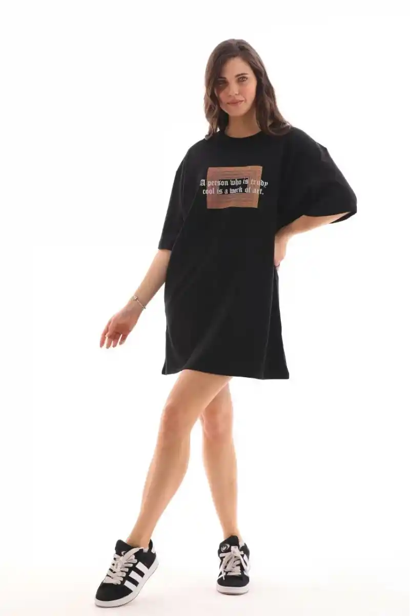 kadın Bisiklet Yaka Baskılı Oversize T-Shirt - Siyah