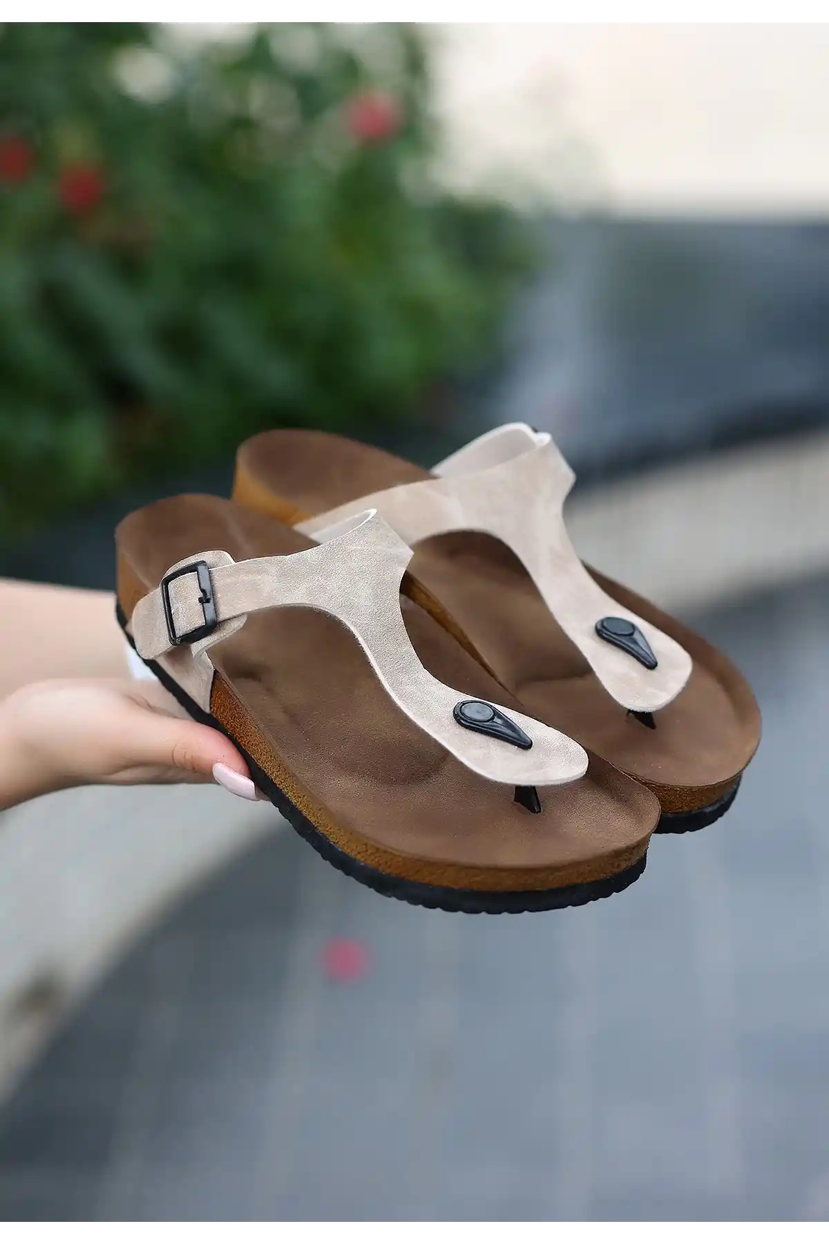 Aksar Krem Nubuk Parmak Arası Terlik - GC