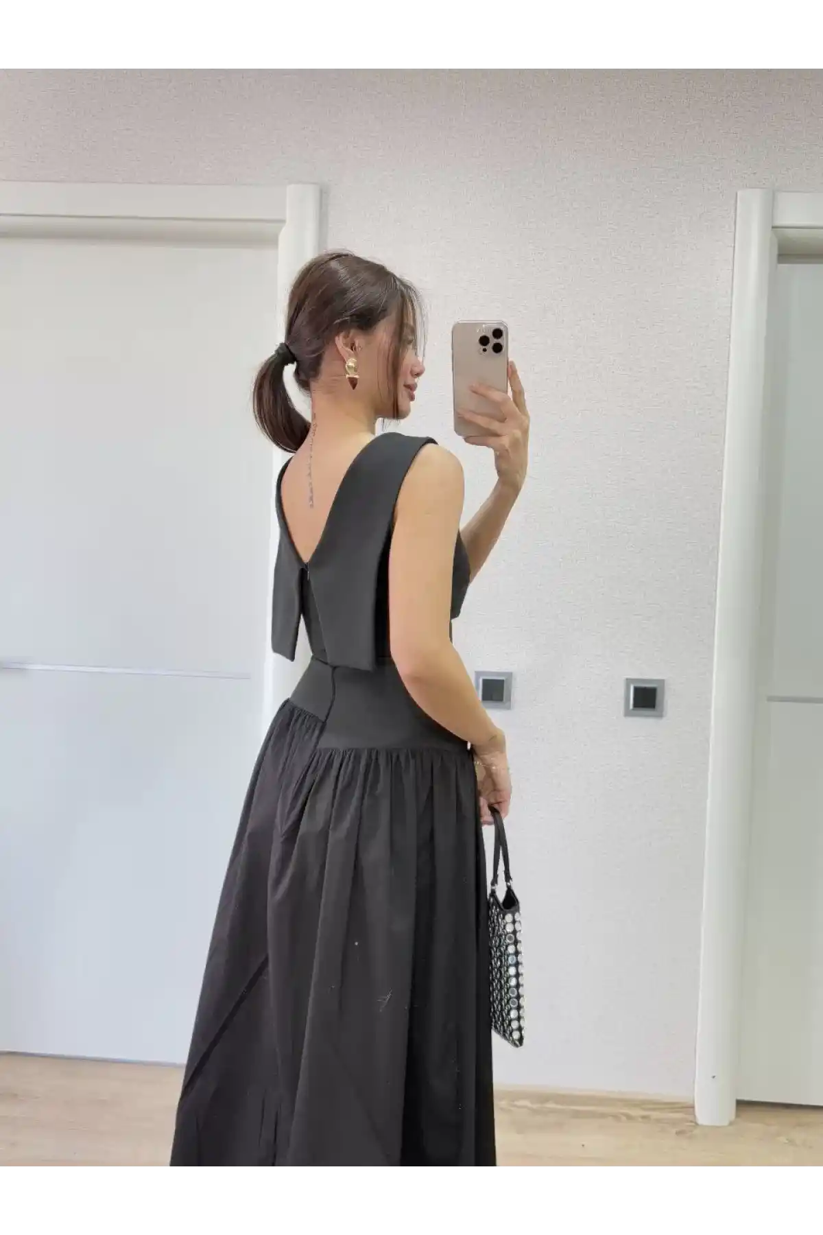 Krep Arkası Kanat Arka Ön Pens Detaylı Uzun Kadın Elbise - Siyah