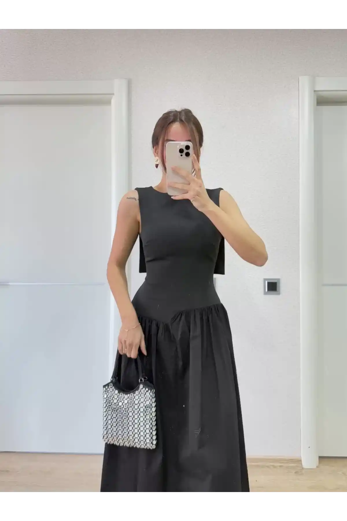 Krep Arkası Kanat Arka Ön Pens Detaylı Uzun Kadın Elbise - Siyah