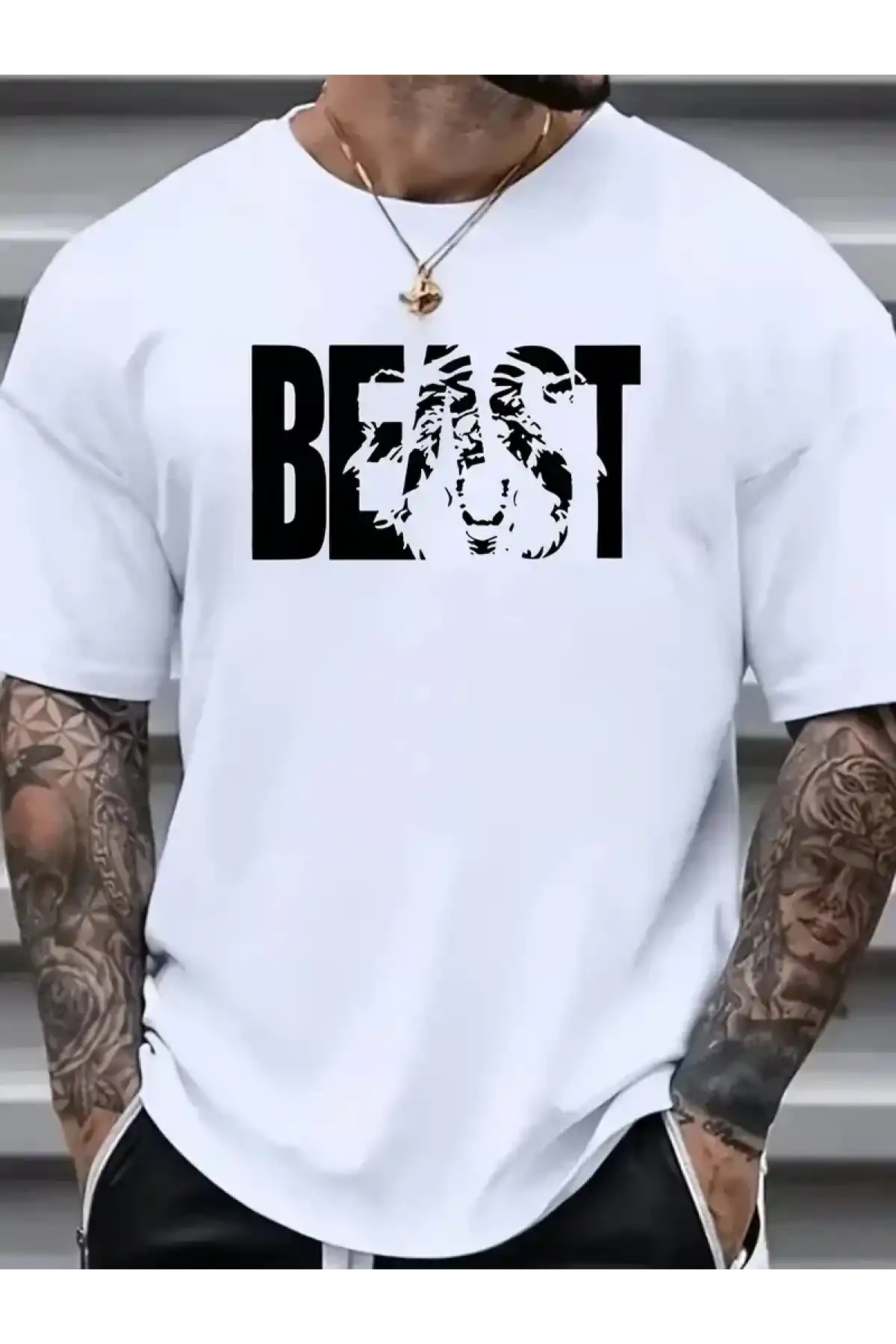 Eşsiz Baskı Tasarımlı Şık Büyük Beden Erkek Tişörtü - Rahat Polyester, Makinede Yıkanabilir, Yuvarlak Yaka - Her Mevsim İçin Mükemmel - Beyaz