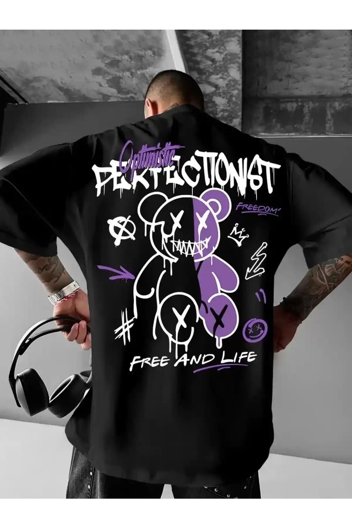 Erkek OversizeGrafik Tişört CAMPBRASTCOOPERATION Kalın Yazı Bisiklet Yaka, Kısa Kol, Kalın Mor ve Siyah Desenli Yazlık Sokak Kıyafeti - Siyah