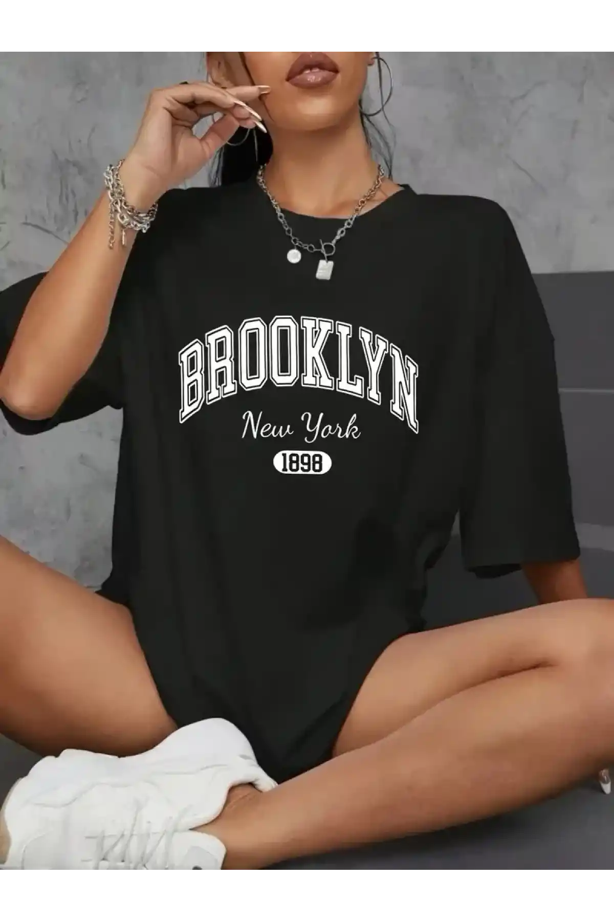 Brooklyn Harf Baskılı Düşük Omuzlu T-shirt, Rahat Kısa Kollu Bol T-shirt, Kadın Giyim - Siyah