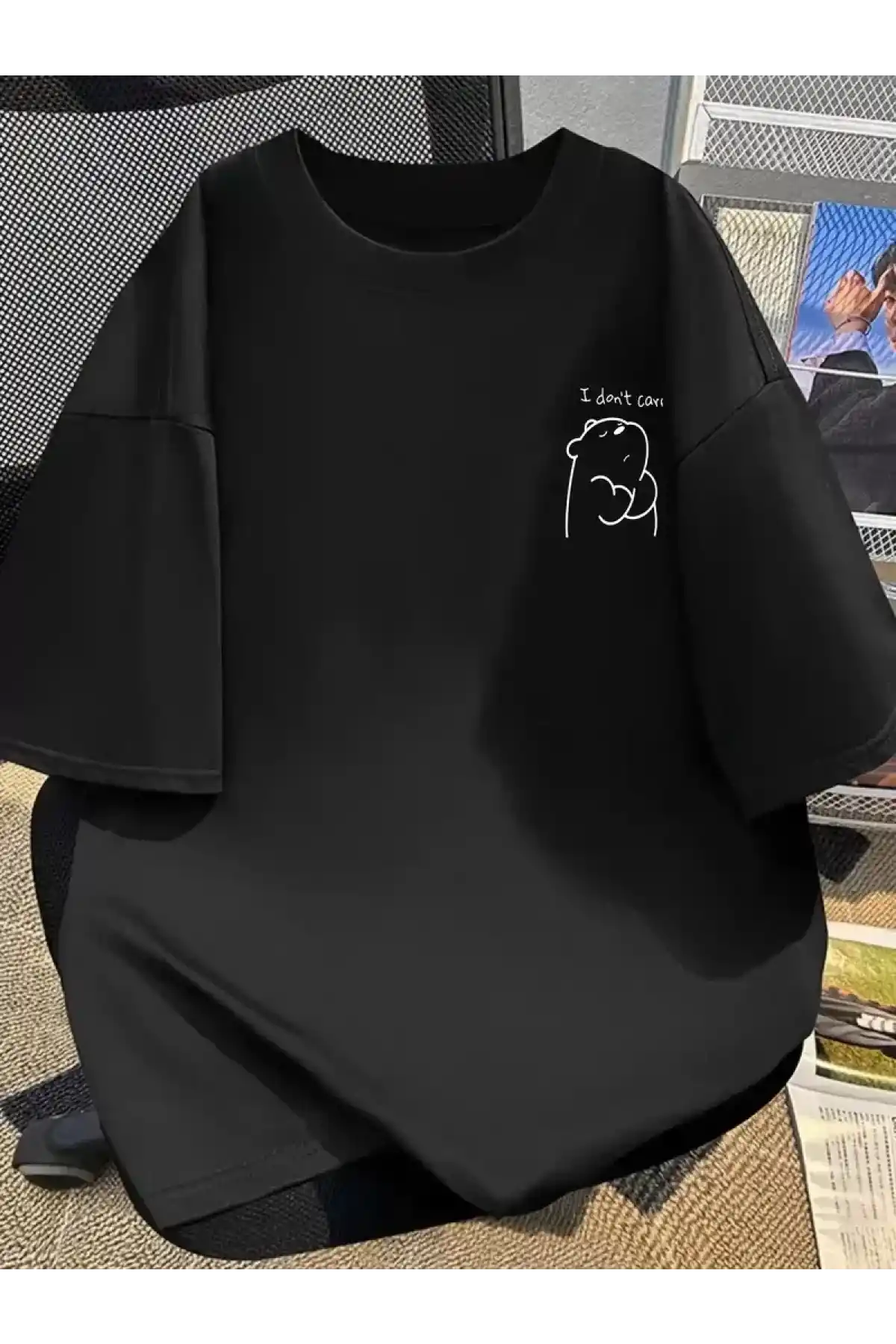 [Günlük T-Shirt] Hafif Kadın Günlük T-Shirt | Bol Kesim, Kısa Kollu, Yuvarlak Yaka, Eğlenceli Karikatür Ayı ve Umrumda Değil Baskı - Günlük Stil, İlkbahar/Yaz- Siyah