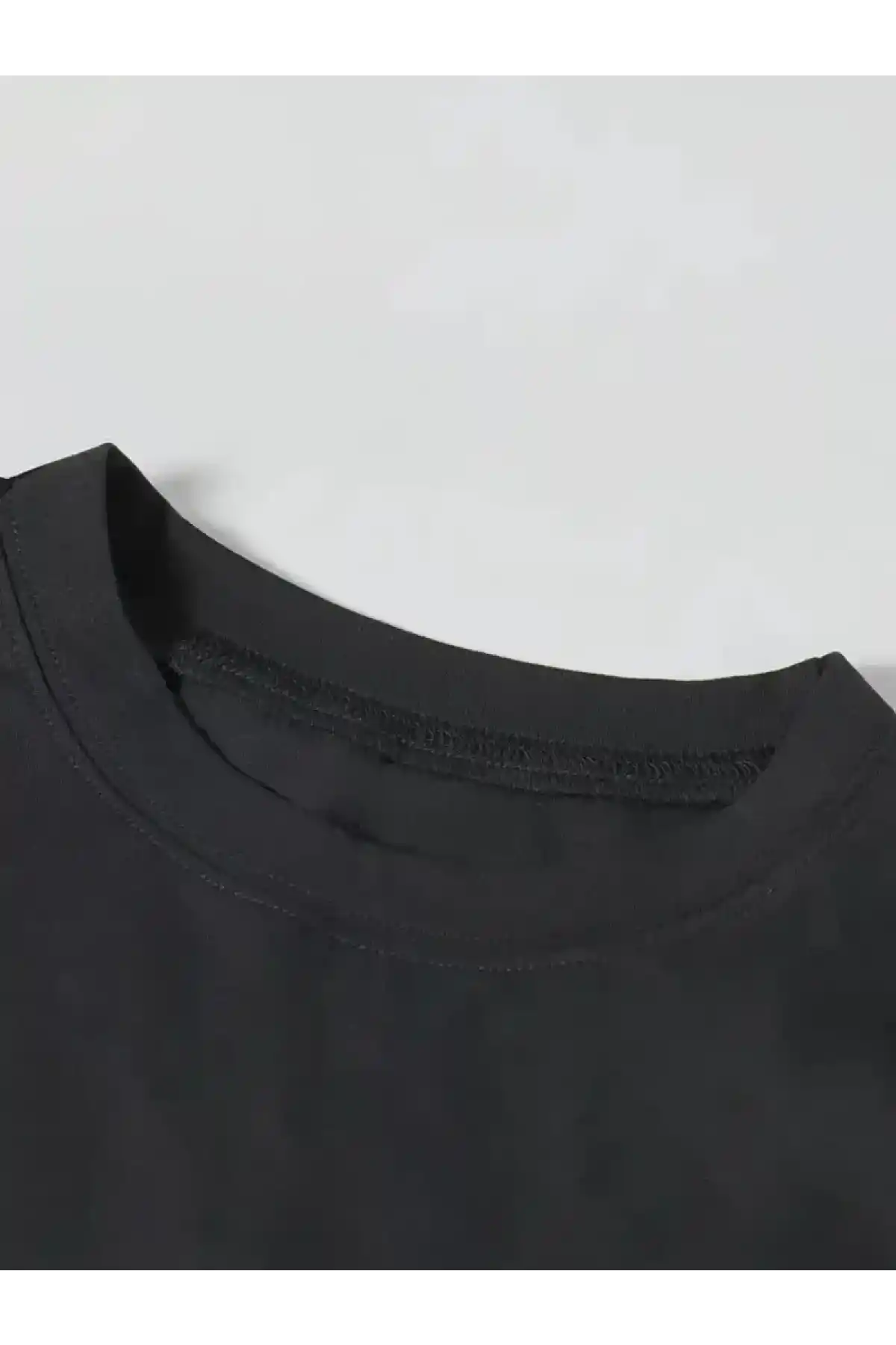 Ördek Baskılı ve Yuvarlak Yakalı Kadın Günlük Büyük Boy Siyah Tişört. - Siyah