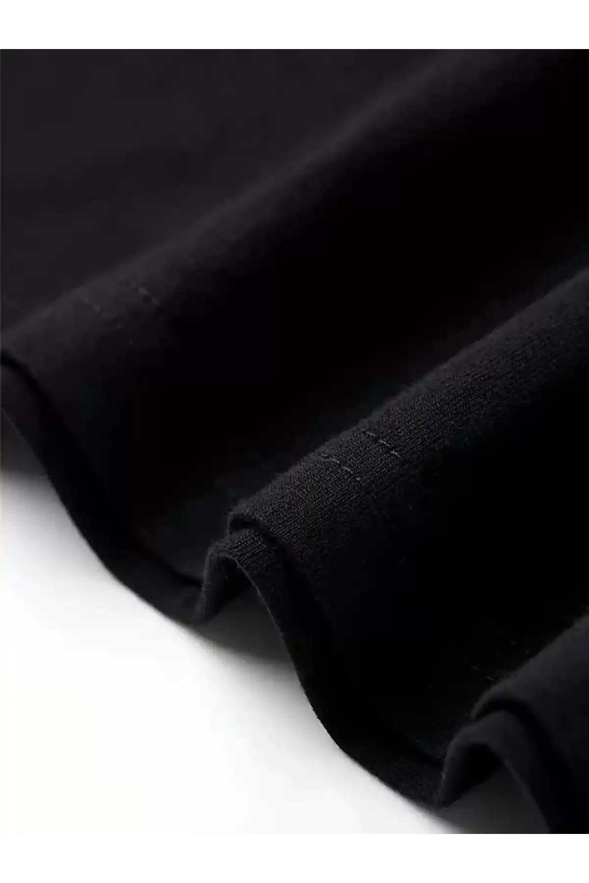 Rahat Bisiklet Yaka Tişört, Yaratıcı Karikatür Baskı - Yumuşak Polyester, Her Mevsim Giyilebilir- Siyah