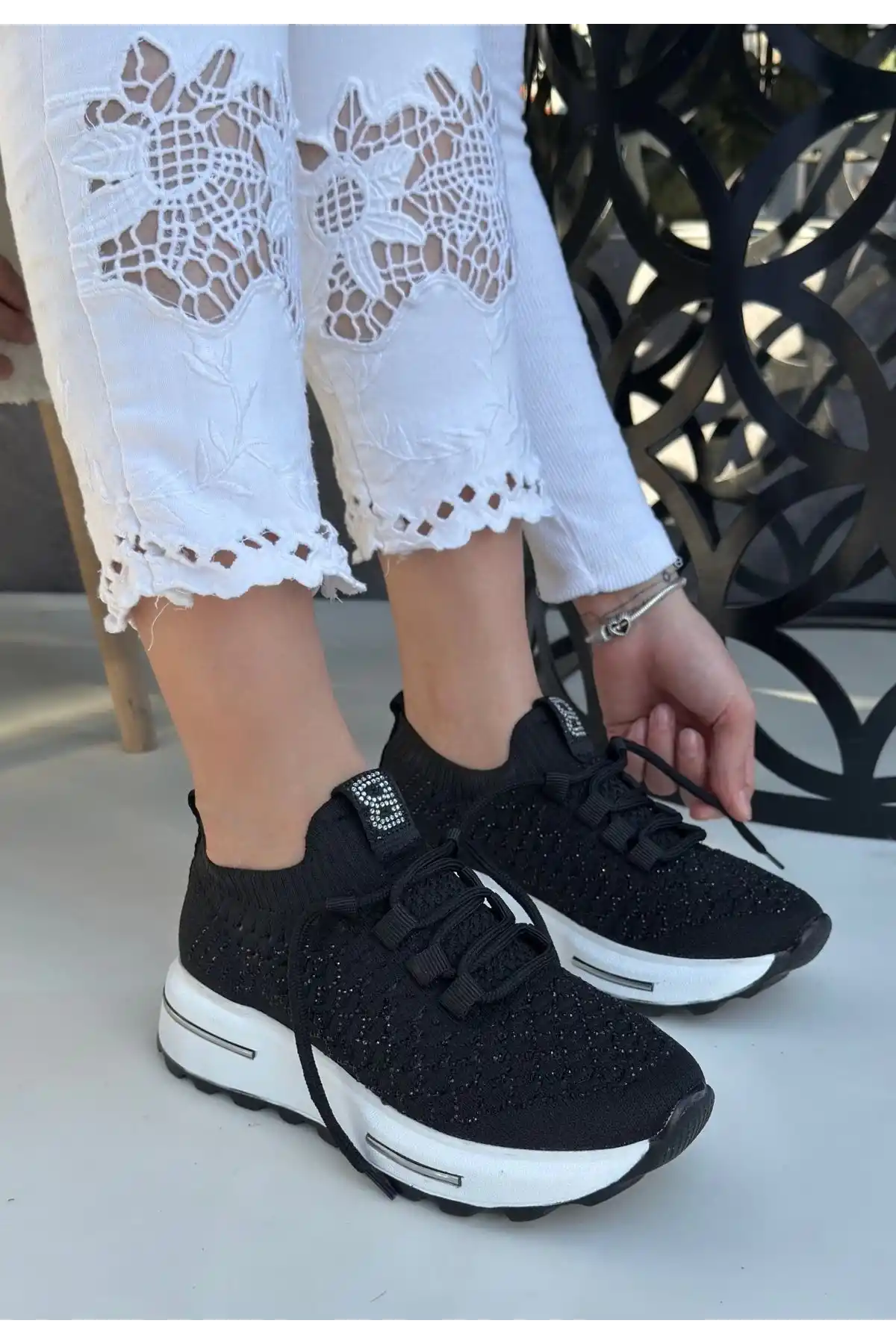 Cilla Siyah Triko Boncuk İşlemeli Spor Ayakkabı - GC
