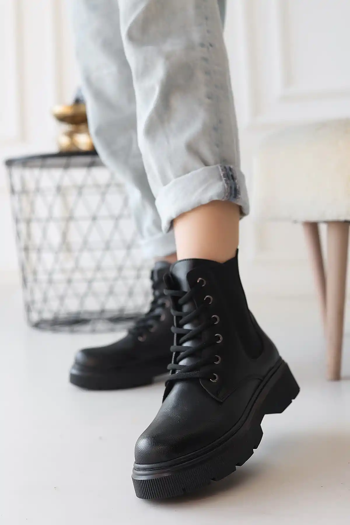 Daum Siyah Cilt Bağcıklı Bot - GC