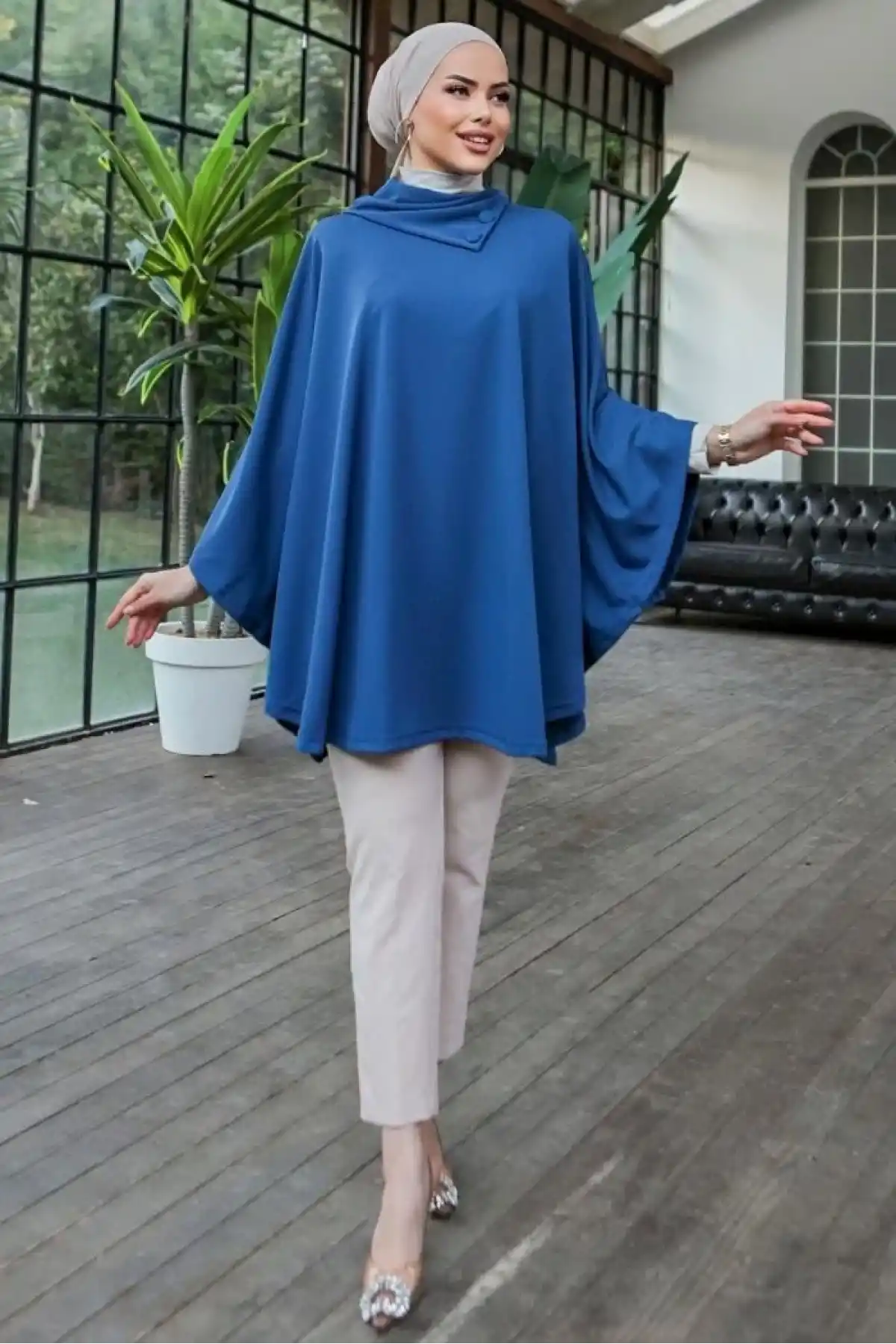 Düğme Detaylı Şık Tasarımlı Mavi Şal Yaka Panço ( GC )