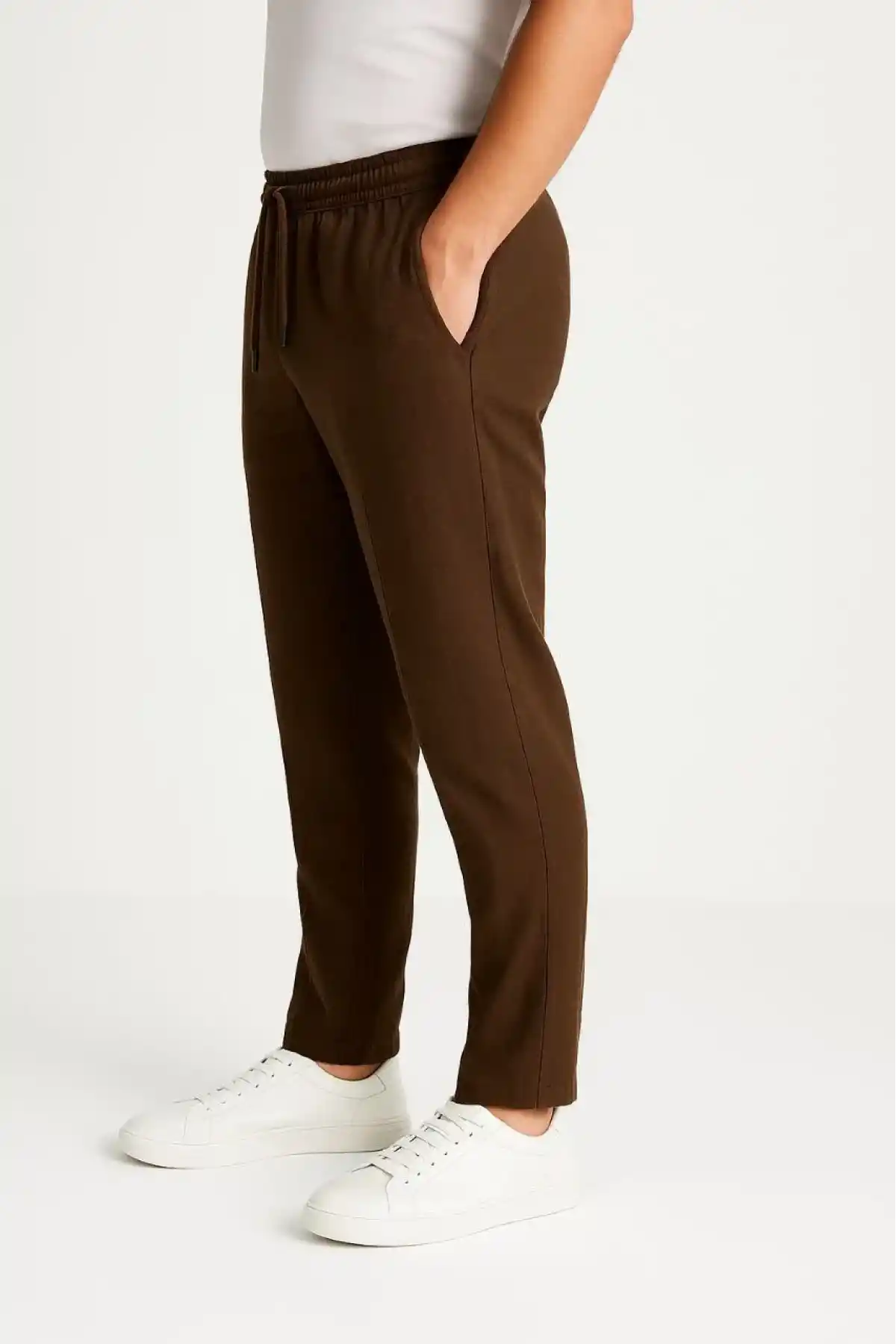 Erkek Keten Pantolon – Cepli, Beli Lastikli ve Bağcıklı, Nefes Alan Rahat Kalıp, Yazlık ve Baharlık Günlük Giyim, Şık & Konforlu Boru Paça Model - Kahverengi