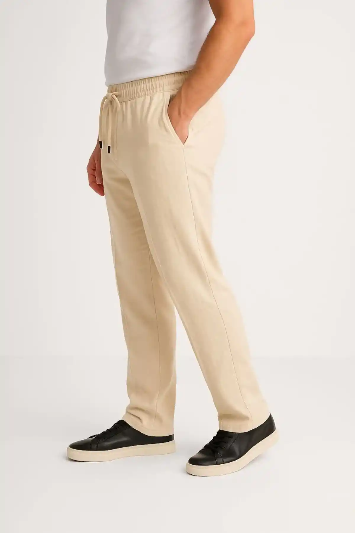Erkek Keten Pantolon – Cepli, Beli Lastikli ve Bağcıklı, Nefes Alan Rahat Kalıp, Yazlık ve Baharlık Günlük Giyim, Şık & Konforlu Boru Paça Model - Bej