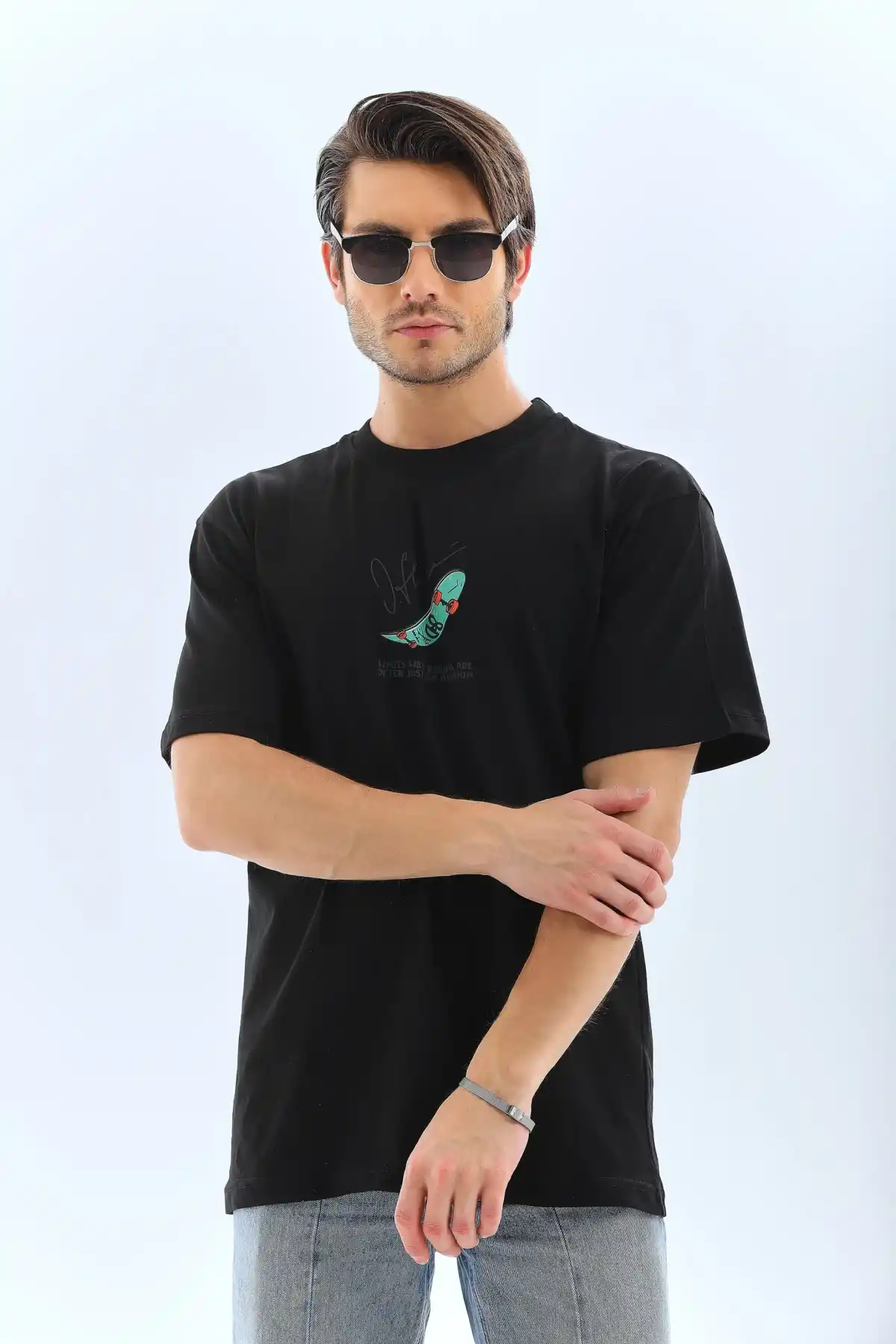Erkek Kısa Kol Baskılı Bisiklet Yaka T-Shirt - Siyah