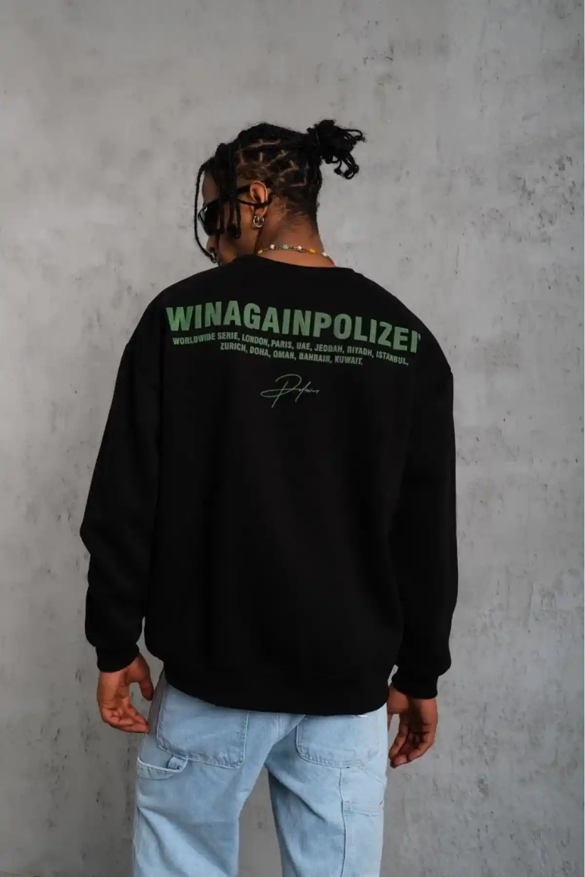 Erkek Oversize Sweatshirt – Siyah Renk | Ön ve Sırt Baskılı, Üç İplik İçi Pamuklu Kumaş, Rahat Kalıp, Ribanalı Kışlık Sweat | Winagain Polizei Serisi - Siyah