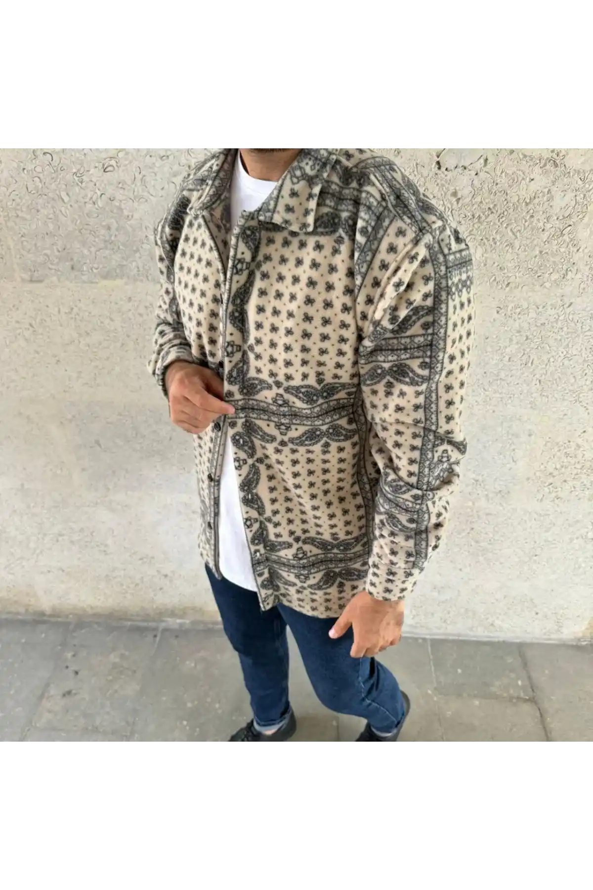 Erkek Polar Fermuarlı Sweatshirt – Kapüşonsuz, Cepli, Yumuşak Dokulu, Oversize Rahat Kalıp, Kışlık Sıcak Tutan Fermuarlı Üst - Bej